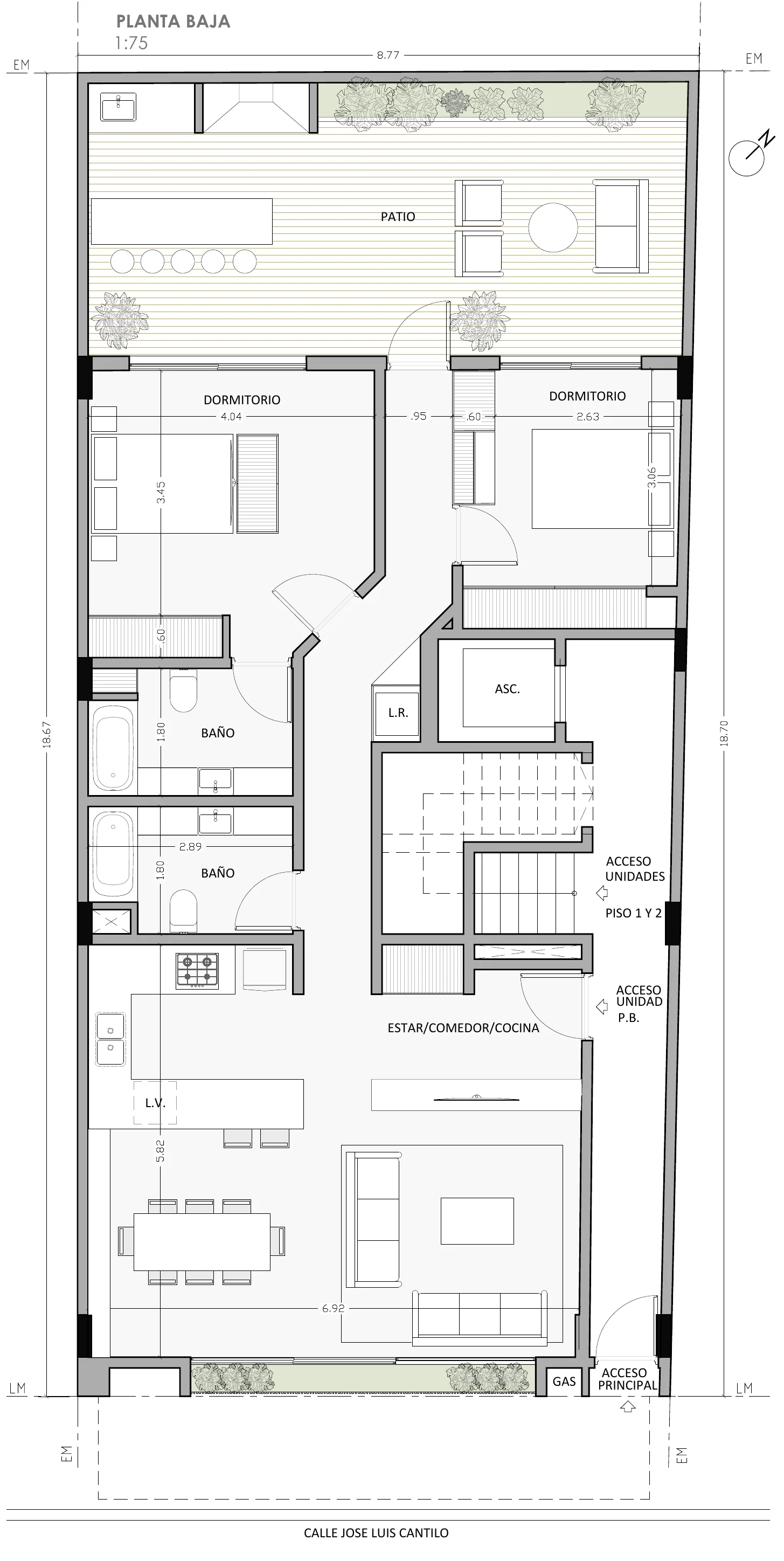 Plano de planta baja con estar comedor cocina, dos dormitorios, dos baños y patio